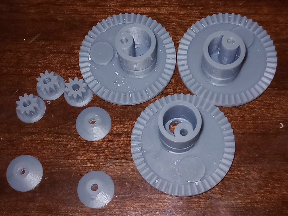 set pinioane